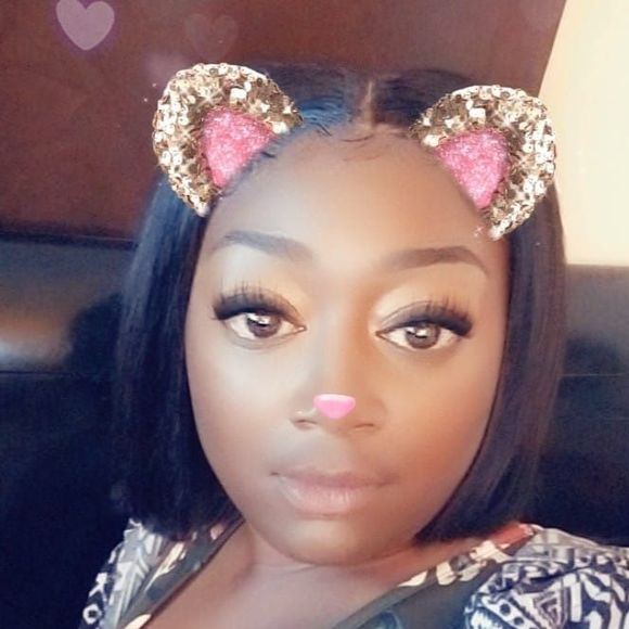 Meet your Posher, Chrissy - Picture 1 of 1